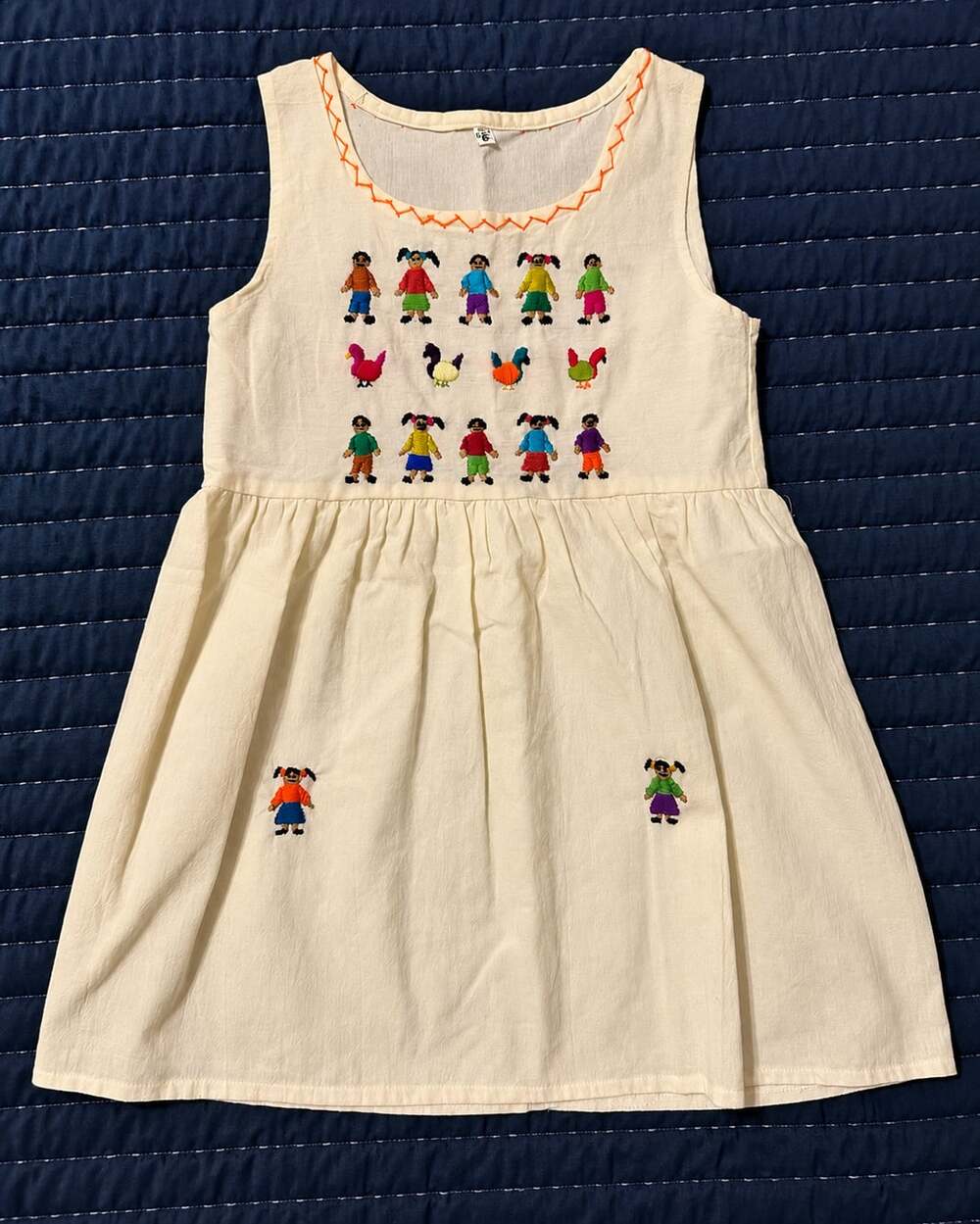 Lolly y Nelly Girls Embroidered Dress Size 5 Cotton Blend Made in Mexico